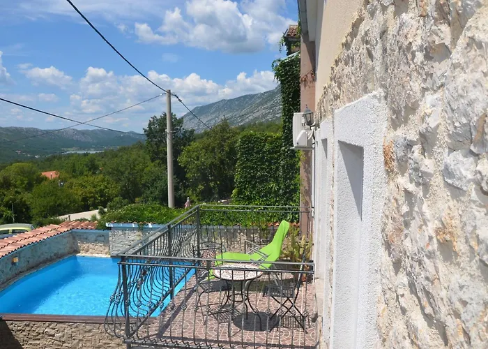 Geraeumige Duplexwohnung Mit Terrasse Und Pool By Interhome Nyaraló Crikvenica