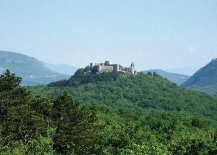 Geraeumige Duplexwohnung Mit Terrasse Und Pool By Interhome Nyaraló