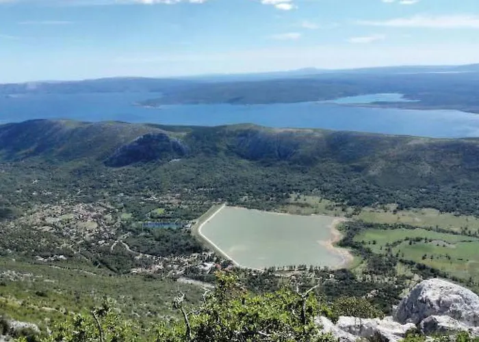 Geraeumige Duplexwohnung Mit Terrasse Und Pool By Interhome Crikvenica