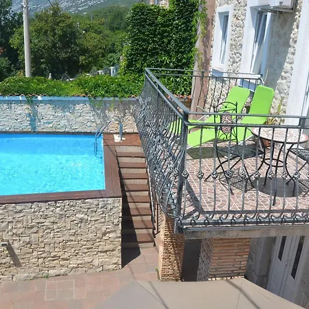 Geraeumige Duplexwohnung Mit Terrasse Und Pool By Interhome Crikvenica