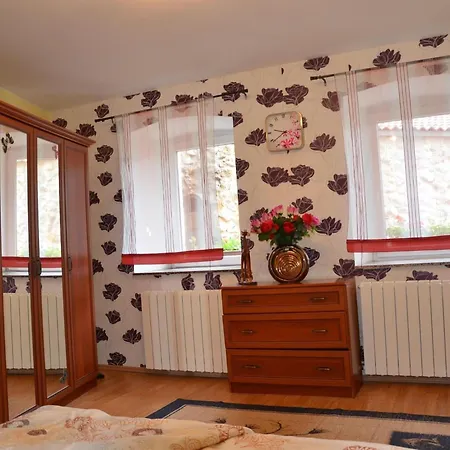 בית נופש Geraeumige Duplexwohnung Mit Terrasse Und Pool By Interhome *